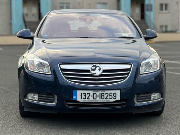 Vauxhall Insignia Hatchback, Diesel, 2013, Blue