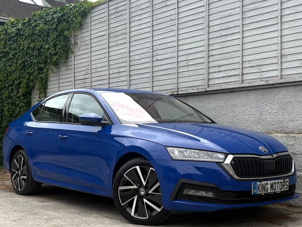 Skoda Octavia Hatchback, Petrol Hybrid, 2021, Blue