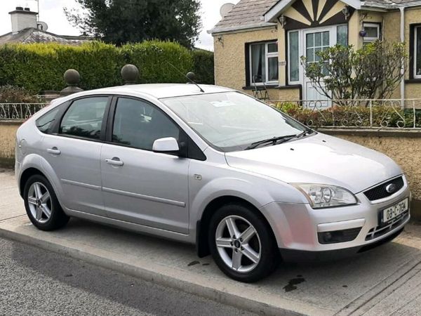 Ford Focus Hatchback, Petrol, 2008, Silver