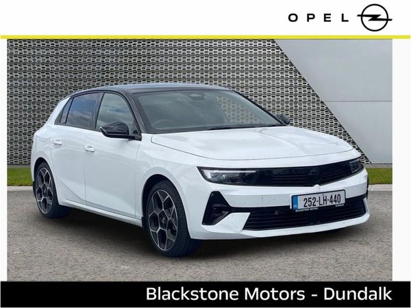 Opel Astra Hatchback, Petrol, 2025, White
