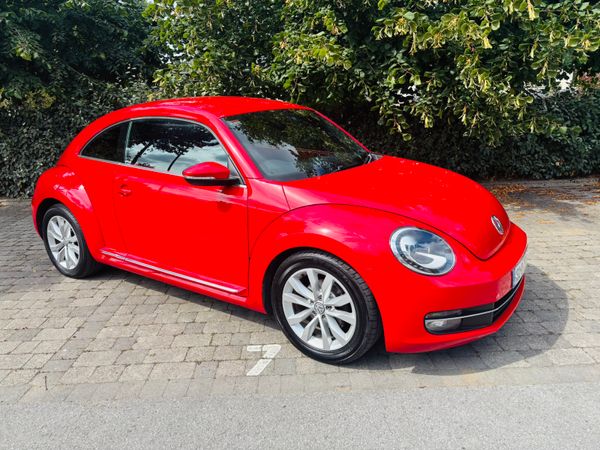 Volkswagen Beetle Hatchback, Petrol, 2013, Red