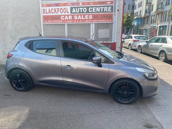 Renault Clio Hatchback, Petrol, 2015, Grey