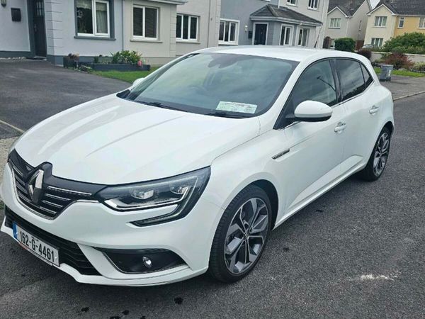 Renault Megane Hatchback, Petrol, 2016, White