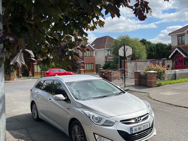 Hyundai i40 Estate, Diesel, 2014, Silver
