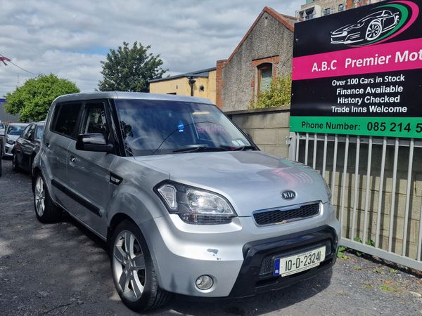 Kia Soul Hatchback, Diesel, 2010, Silver