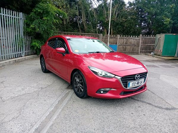 Mazda Mazda3 Hatchback, Diesel, 2017, Red