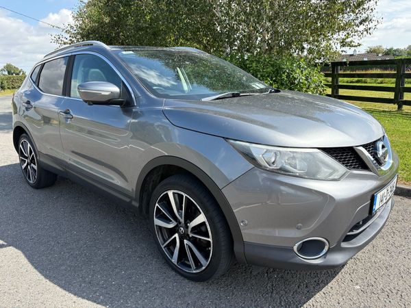 Nissan Qashqai Hatchback, Diesel, 2014, Grey