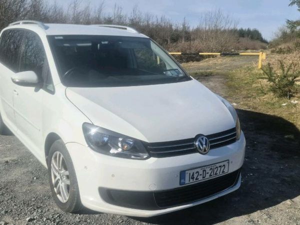 Volkswagen Touran MPV, Diesel, 2014, White