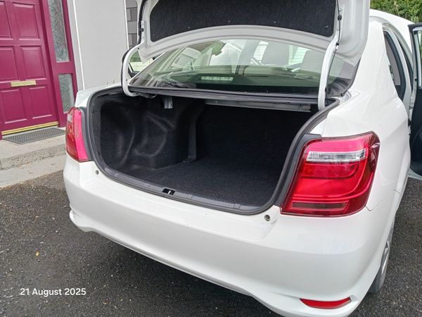 Toyota Corolla Saloon, Petrol Hybrid, 2017, White