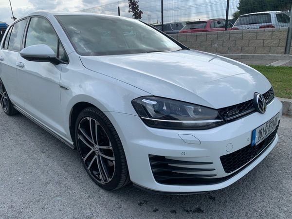 Volkswagen Golf Hatchback, Diesel, 2016, White