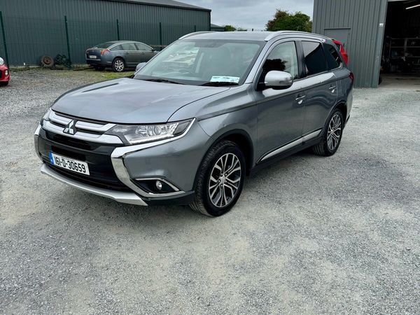 Mitsubishi Outlander SUV, Diesel, 2016, Grey