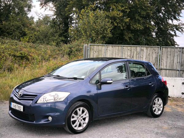 Toyota Auris Hatchback, Petrol, 2011, Blue