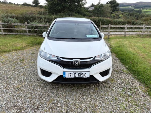 Honda Fit Hatchback, Petrol Hybrid, 2017, White