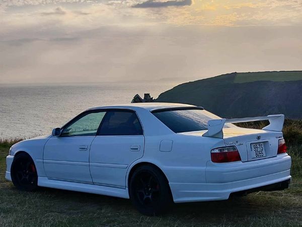 Toyota Chaser Saloon, Petrol, 1999, White