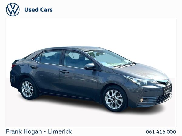 Toyota Corolla Saloon, Diesel, 2018, Grey