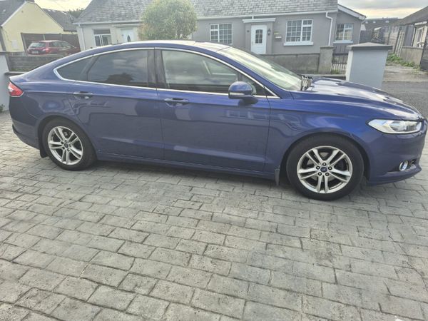 Ford Mondeo Hatchback, Diesel, 2015, Blue
