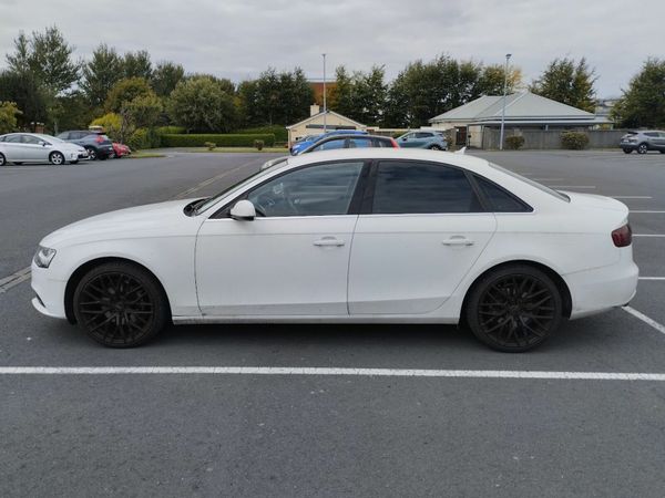 Audi A4 Saloon, Diesel, 2015, White