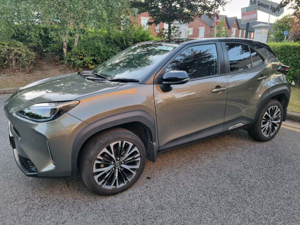Toyota Yaris Cross Hatchback, Petrol Hybrid, 2023, Green