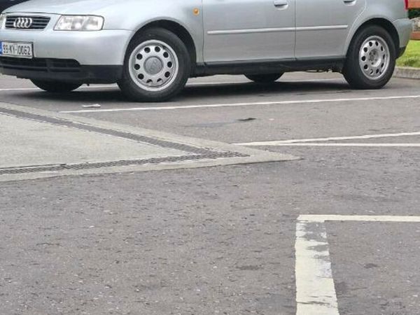 Audi A3 Hatchback, Petrol, 1999, Silver