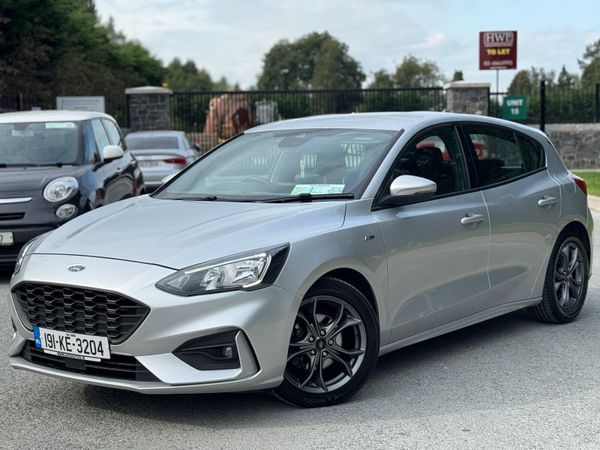 Ford Focus Hatchback, Diesel, 2019, Grey