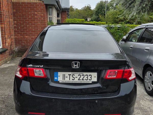 Honda Accord Saloon, Diesel, 2011, Black