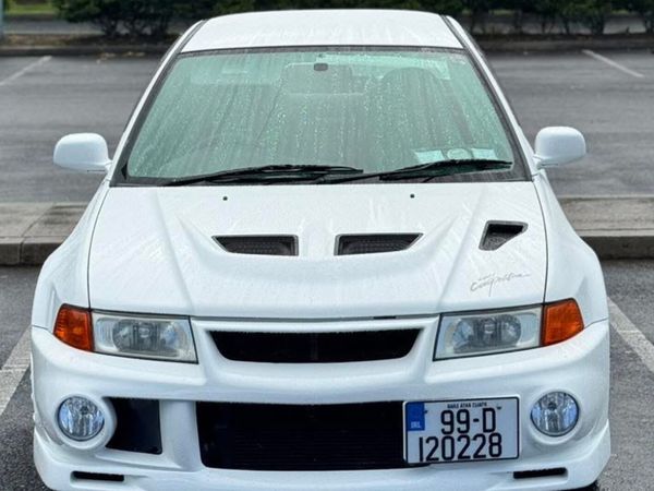 Mitsubishi Lancer Saloon, Petrol, 1999, White