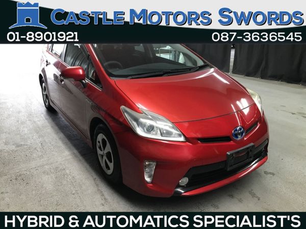 Toyota Prius Hatchback, Petrol Hybrid, 2014, Red