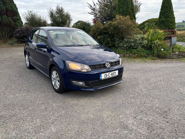 Volkswagen Polo Hatchback, Petrol, 2013, Blue
