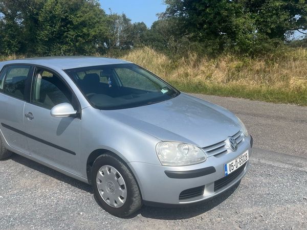 Volkswagen Golf Hatchback, Petrol, 2005, Silver