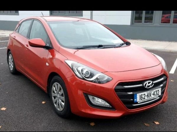Hyundai i30 Hatchback, Diesel, 2016, Red