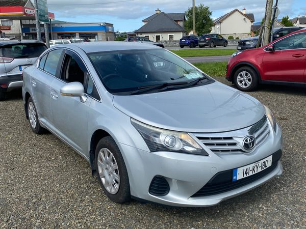 Toyota Avensis Saloon, Diesel, 2014, Silver