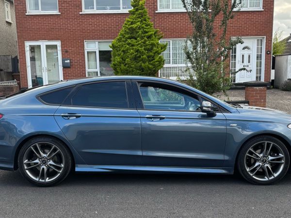 Ford Mondeo Hatchback, Diesel, 2018, Blue