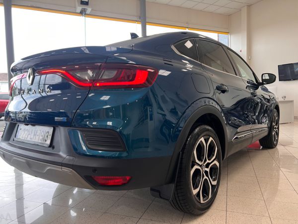 Renault Arkana Hatchback, Petrol, 2022, Blue
