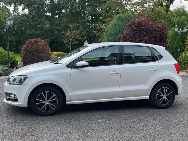 Volkswagen Polo Hatchback, Petrol, 2014, White