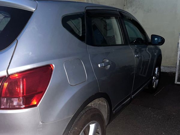 Nissan Qashqai Hatchback, Diesel, 2010, Silver