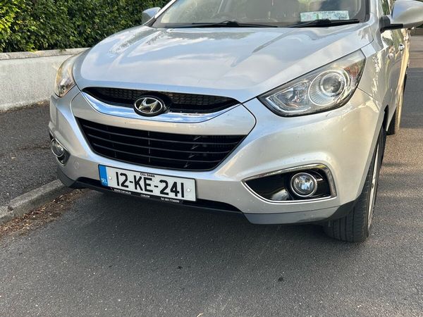 Hyundai ix35 SUV, Diesel, 2012, Silver