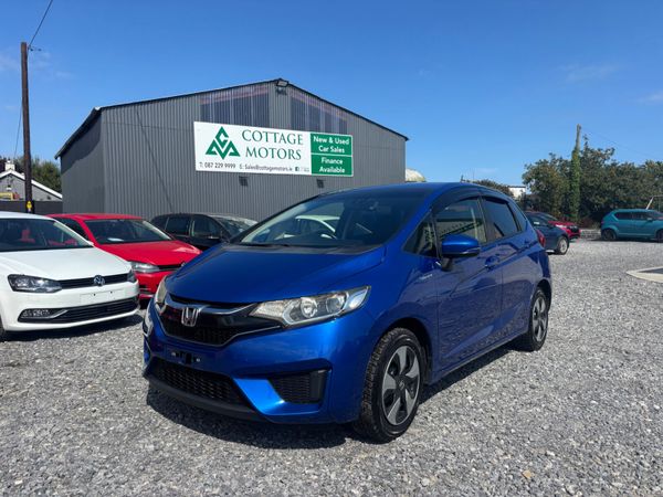 Honda Fit Hatchback, Petrol Hybrid, 2017, Blue
