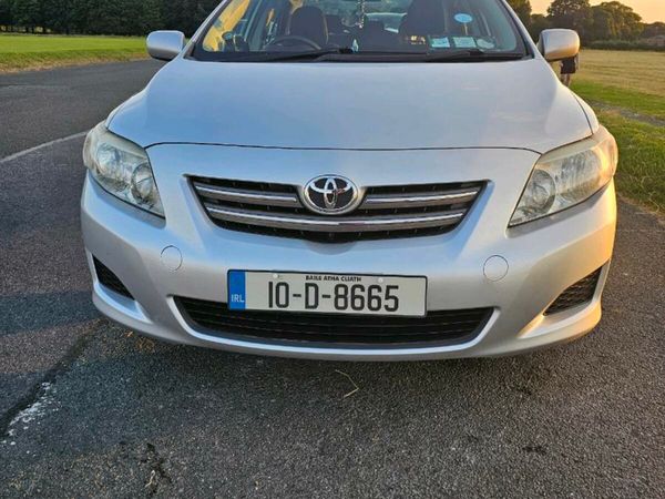 Toyota Corolla Saloon, Petrol, 2010, Silver