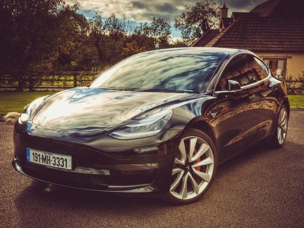 Tesla Model 3 Hatchback, Electric, 2019, Black