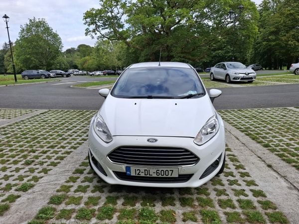 Ford Fiesta Hatchback, Diesel, 2012, White