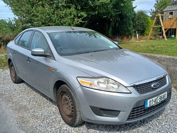 Ford Mondeo Saloon, Petrol, 2007, Silver