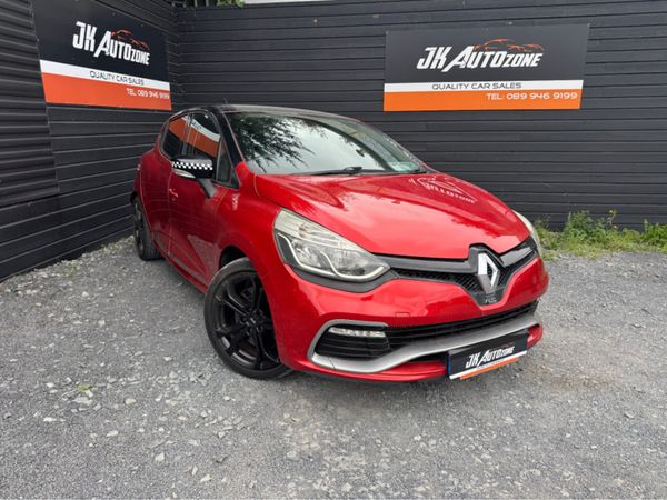 Renault Clio Hatchback, Petrol, 2014, Red