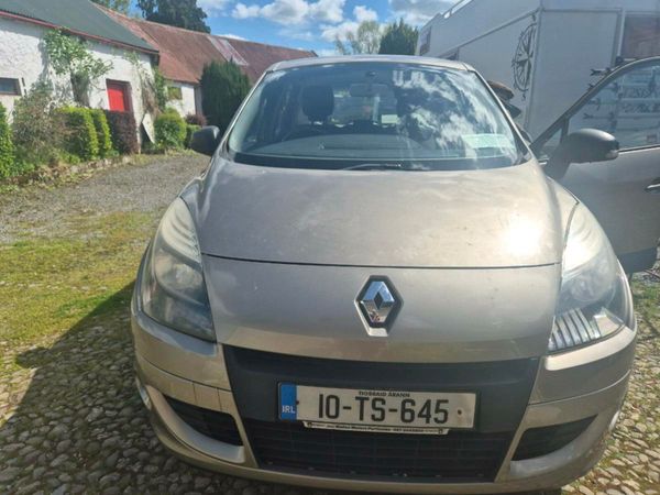 Renault Scenic MPV, Diesel, 2010, Gold