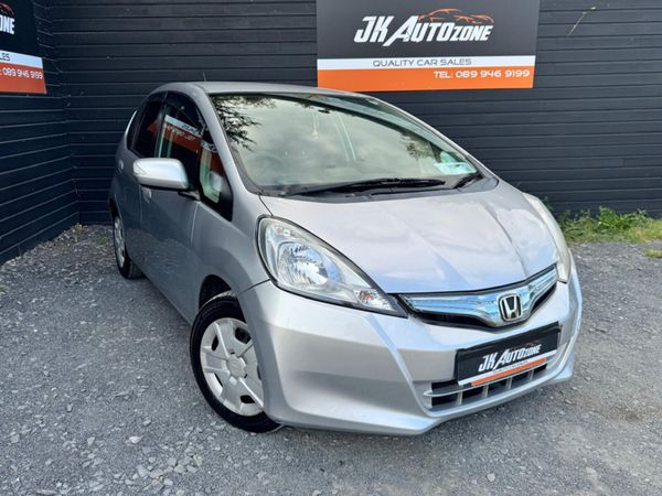 Honda Fit Hatchback, Petrol Hybrid, 2011, Silver