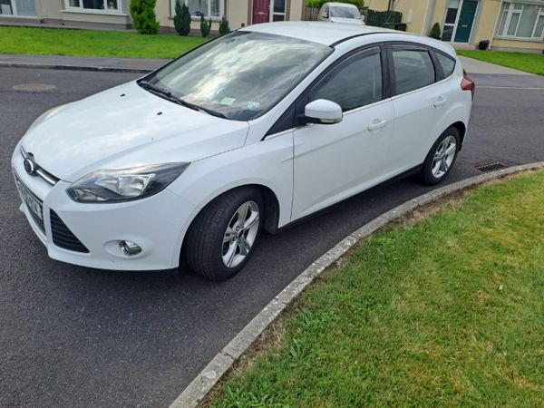 Ford Focus Hatchback, Diesel, 2014, White