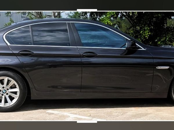 BMW 5-Series Saloon, Diesel, 2009, Silver