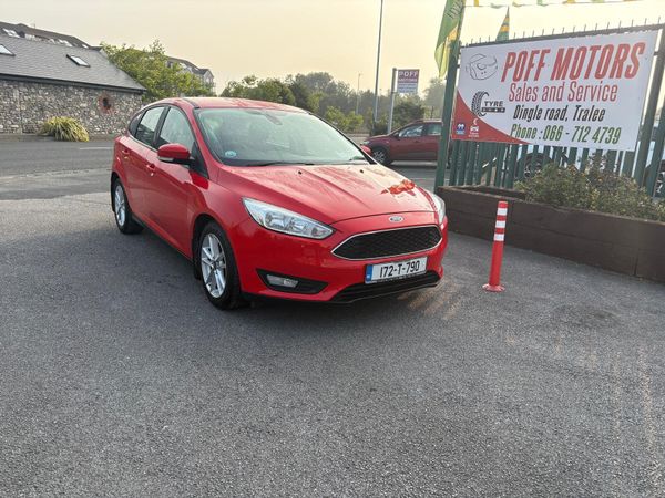 Ford Focus Hatchback, Diesel, 2017, Red