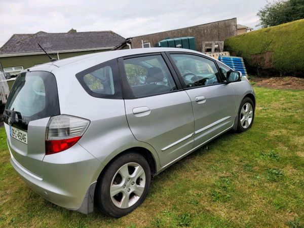 Honda Jazz Hatchback, Petrol, 2009, Silver
