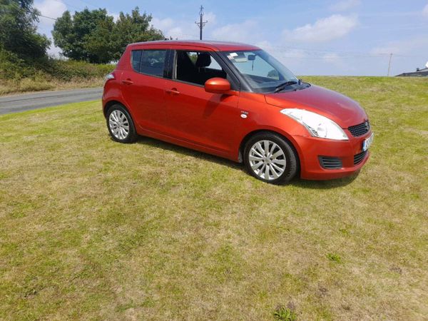 Suzuki Swift Hatchback, Diesel, 2012, Orange