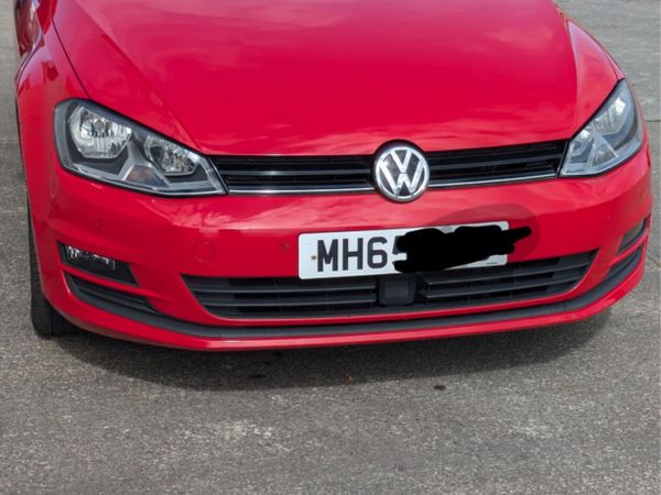 Volkswagen Golf Hatchback, Diesel, 2016, Red